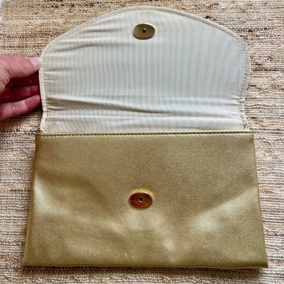 Vintage Metallic Gold Envelope Clutch Evening Bag - Picture 3 of 4